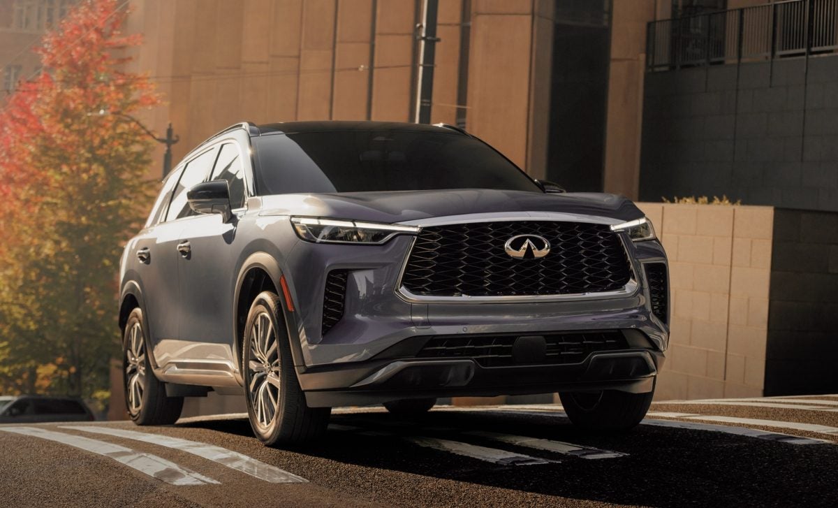 2022-infiniti-qx50-suv-driving-road.jpg.ximg.l_12_h.smart.jpg